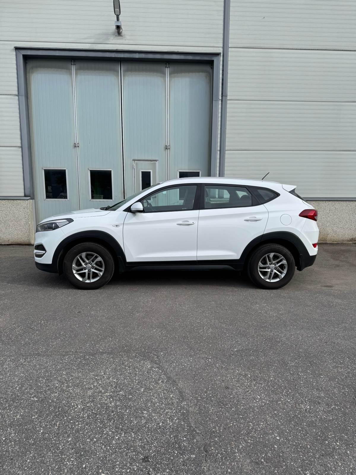 Hyundai Tucson 1.6 GDI blue Manuell 2017, bild 2/10