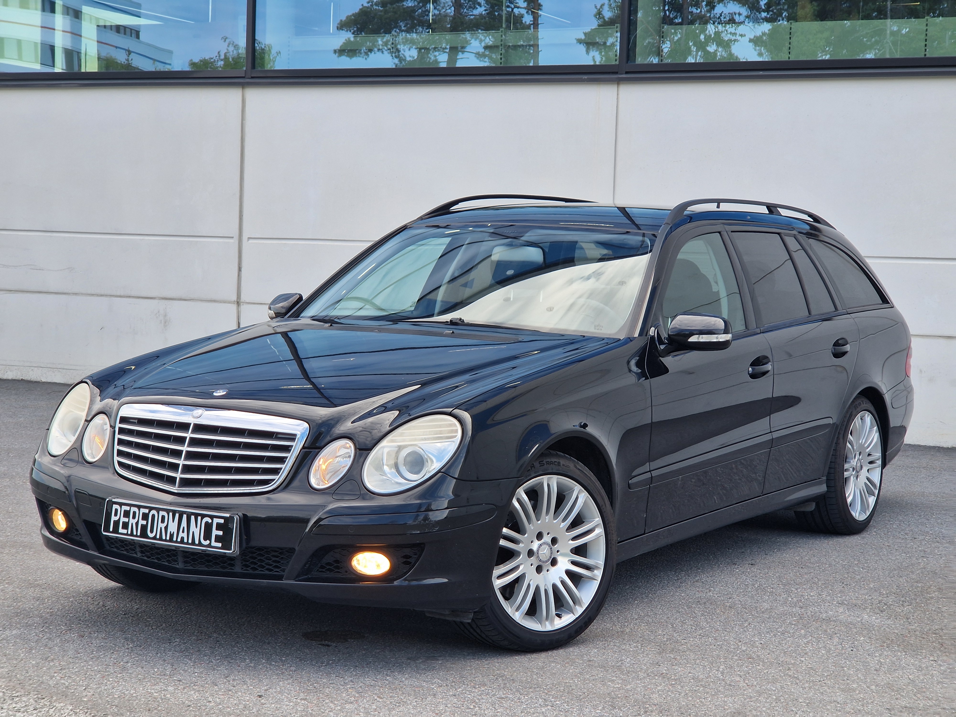 Mercedes-Benz E
