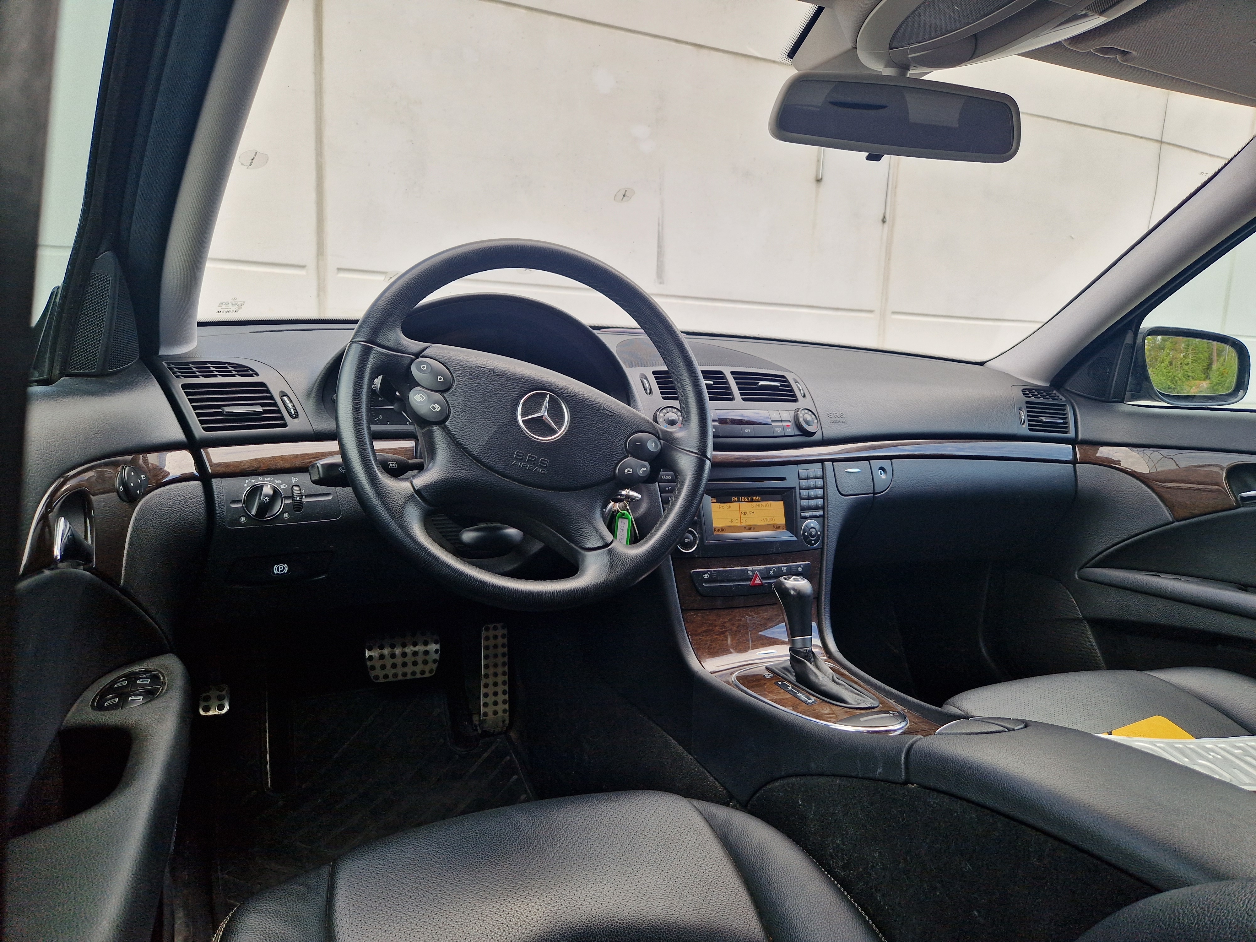 Mercedes-Benz E 2009, bild 7/10