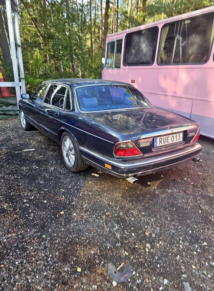 Jaguar XJ