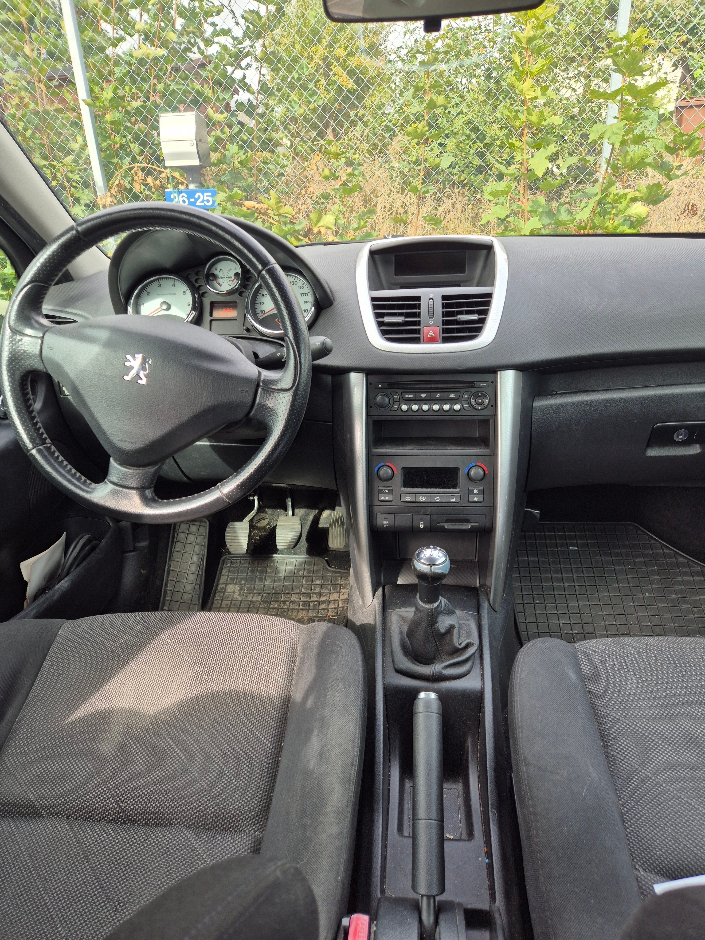 Peugeot 207 5-dörrar 1.6 VTi Manuell 2007, bild 4/5