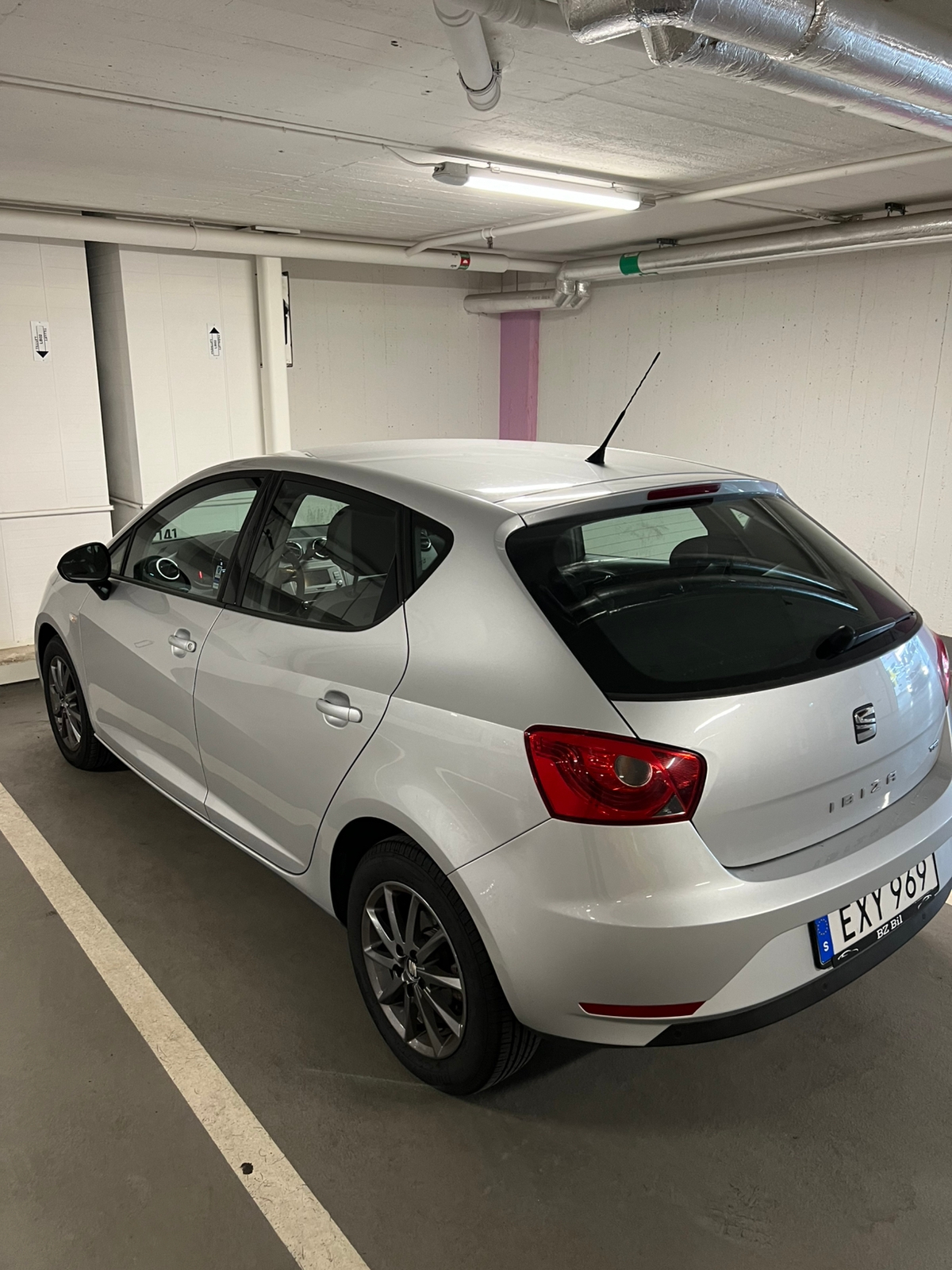 Seat Ibiza 1.2 TSI Manuell 2016, bild 4/5