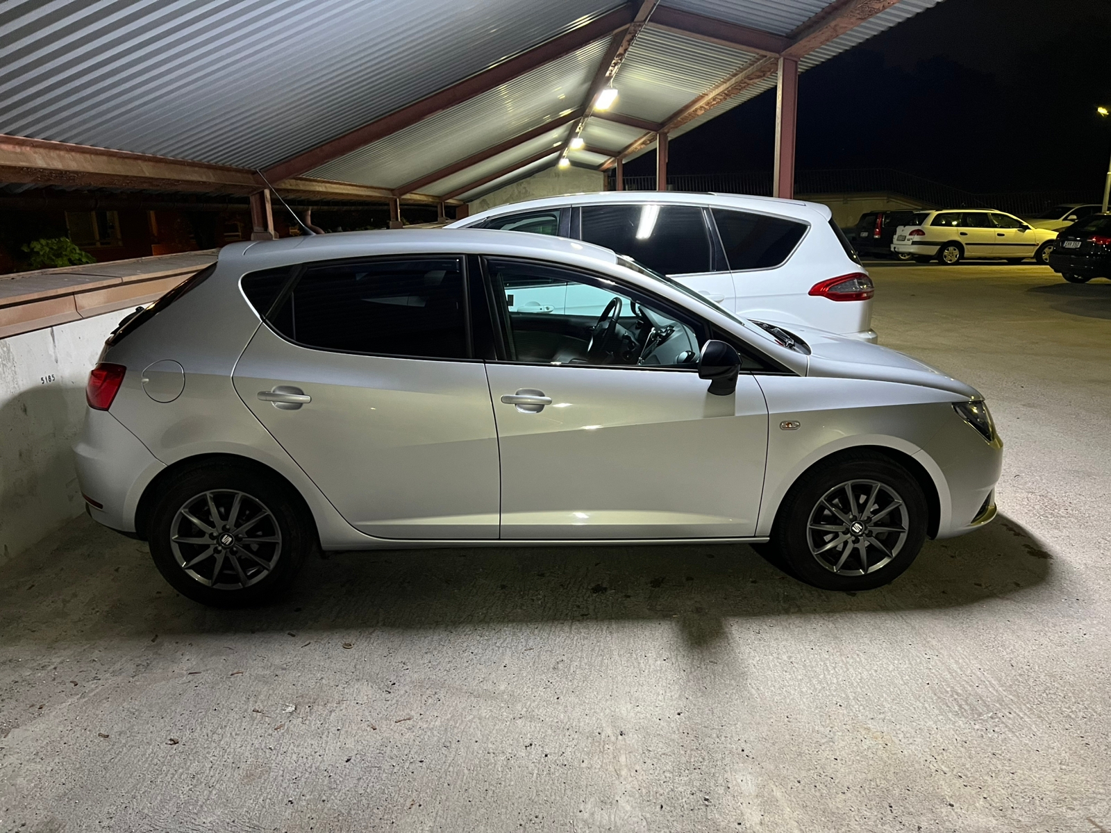 Seat Ibiza 1.2 TSI Manuell 2016, bild 2/5