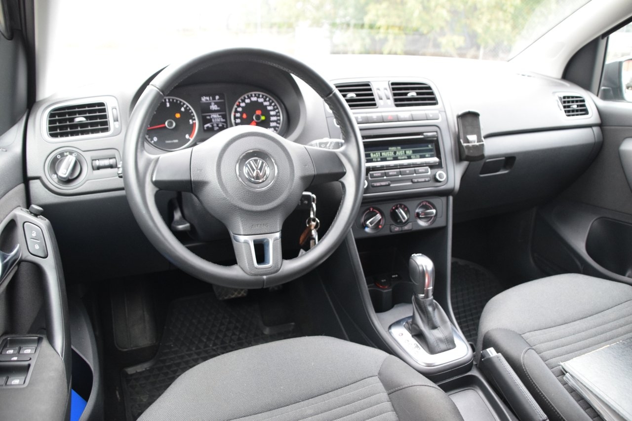Volkswagen Polo 2013, bild 7/10