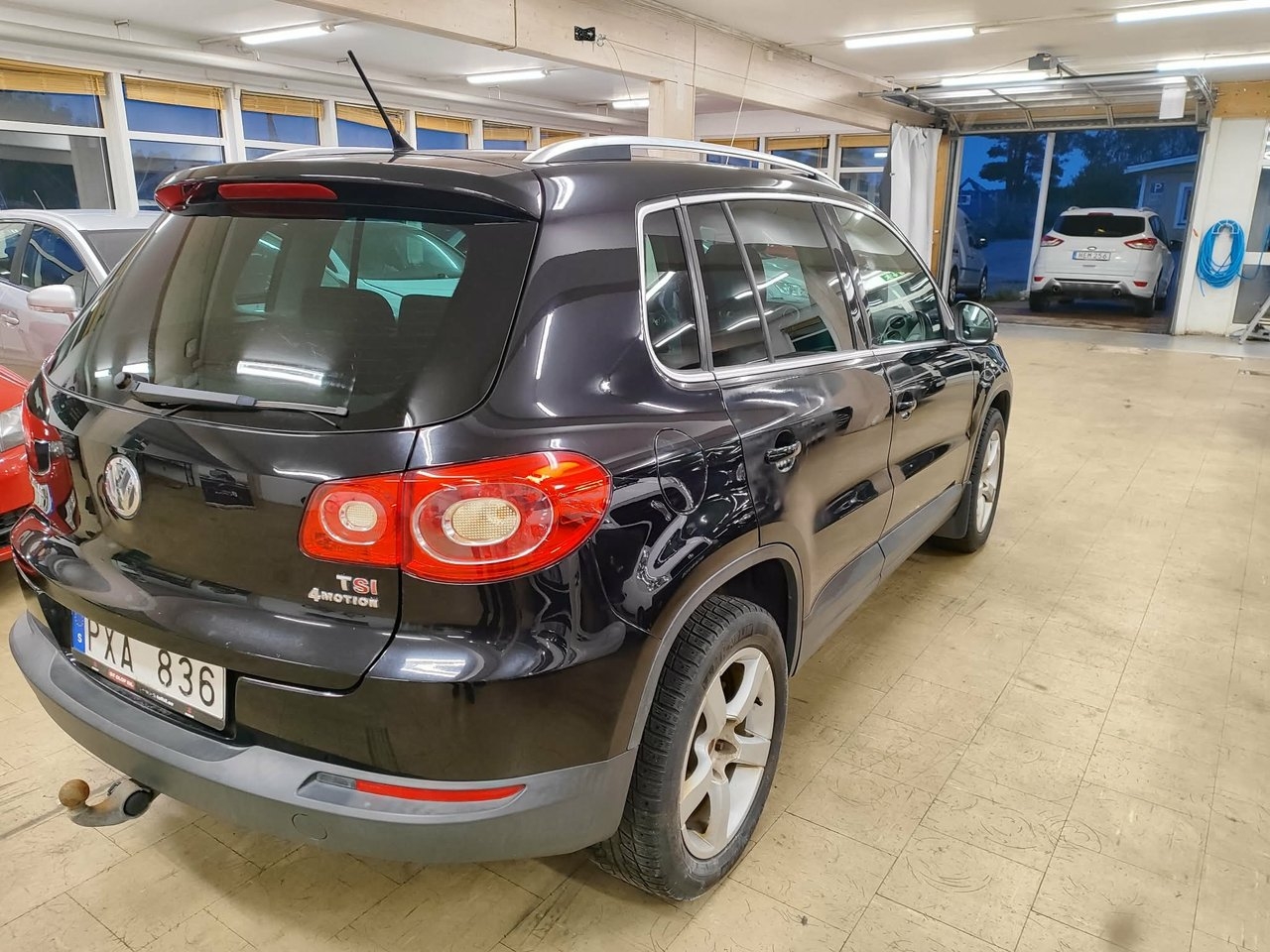 Volkswagen Tiguan 2011, photo 5/10