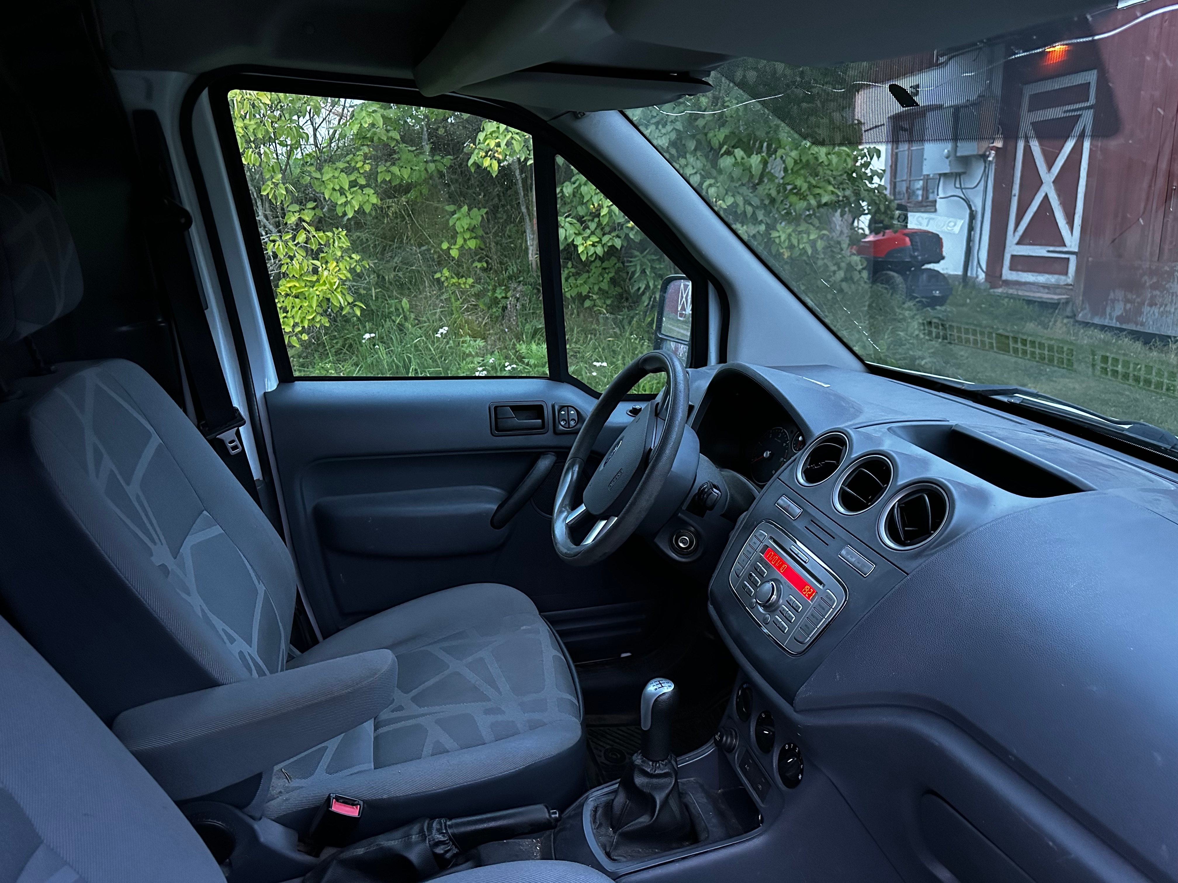 Ford Transit Connect 2009, bild 4/6