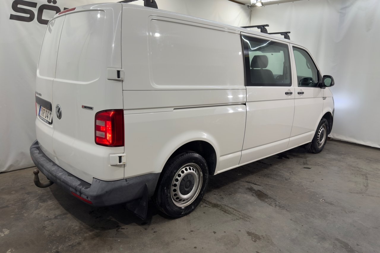 Volkswagen Transporter 2019, photo 6/10