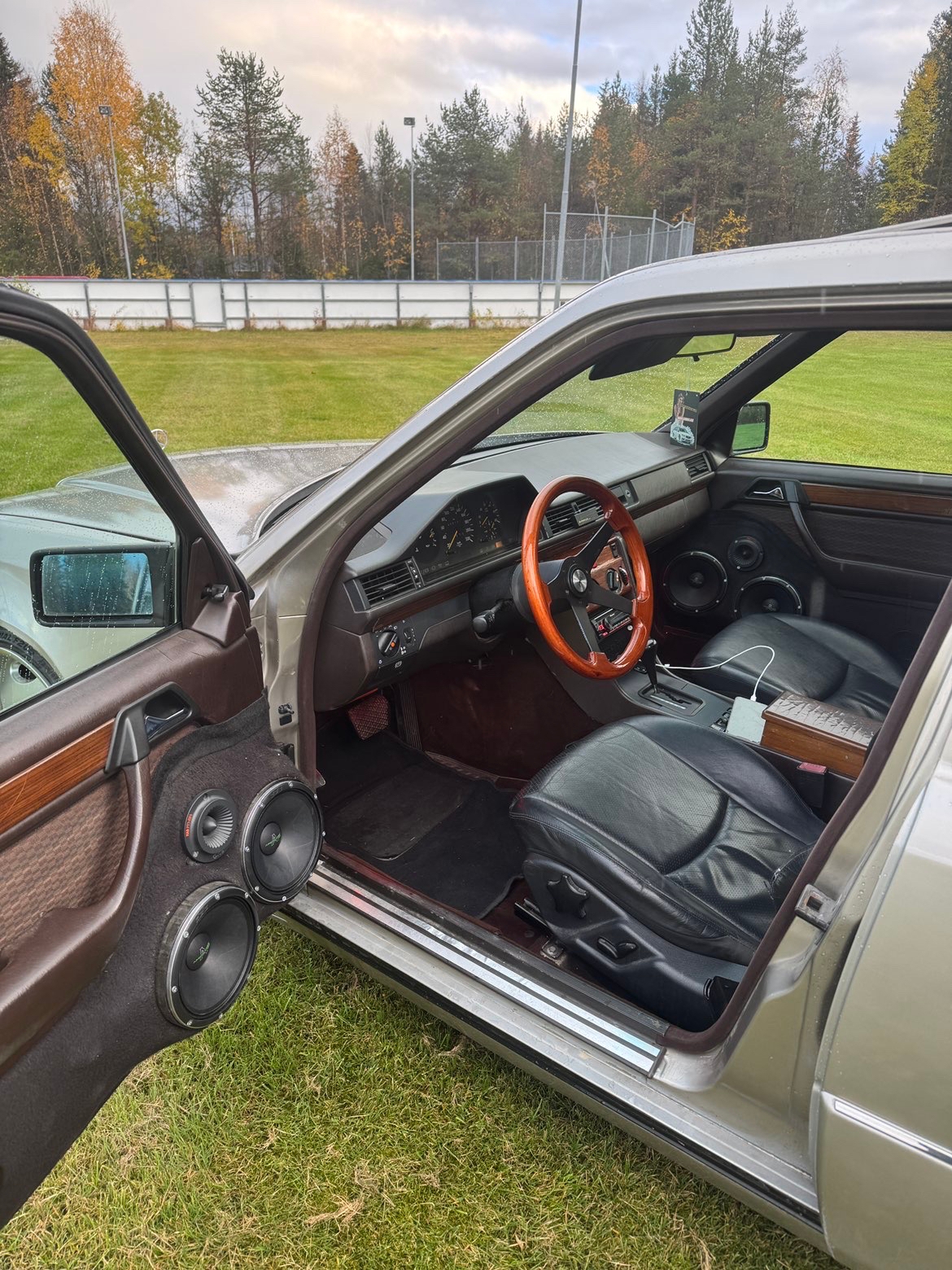 Mercedes-Benz 300 D 1991, bild 6/9