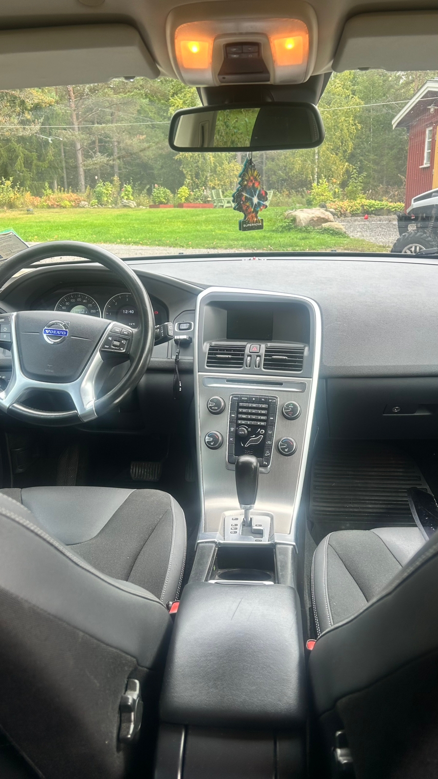 Volvo XC60 D3 AWD Geartronic 2012, bild 4/5