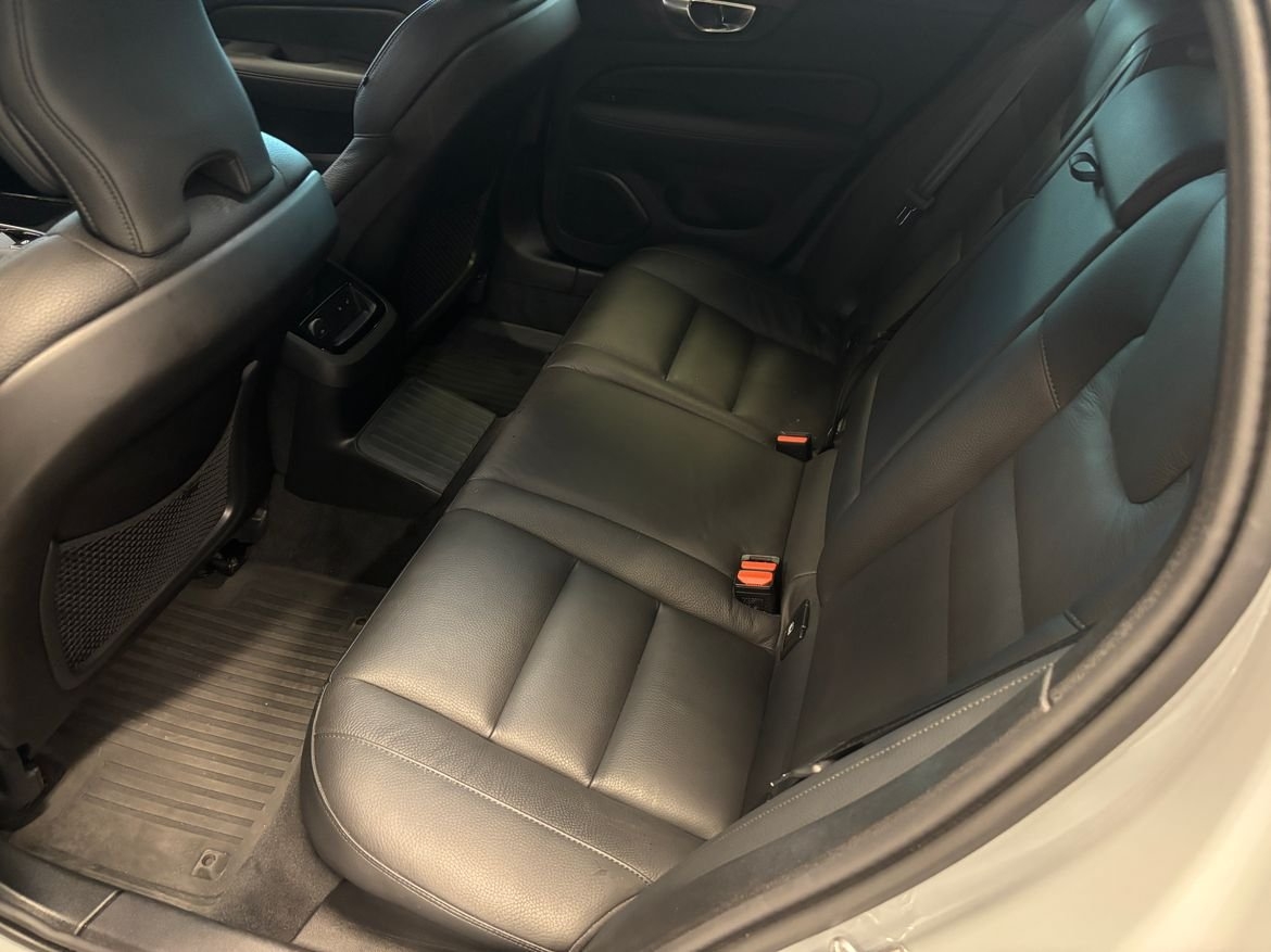 Volvo V60 T6 Plus Dark Nordic Edition 2025, bild 6/10