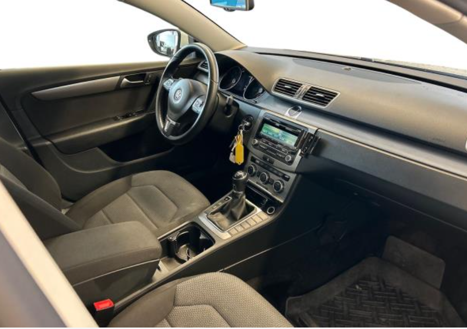 Volkswagen Passat 2013, kuva 2/5