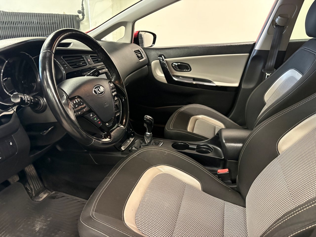 Kia Ceed 2013, bild 5/10
