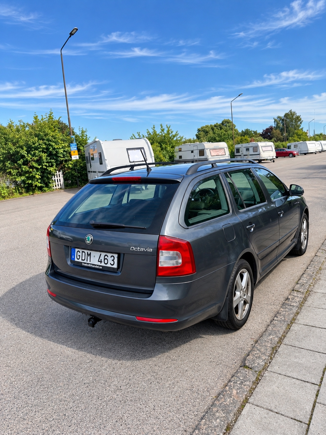 Skoda Octavia Kombi 1.6 TDI Manuell 2012, bild 4/5