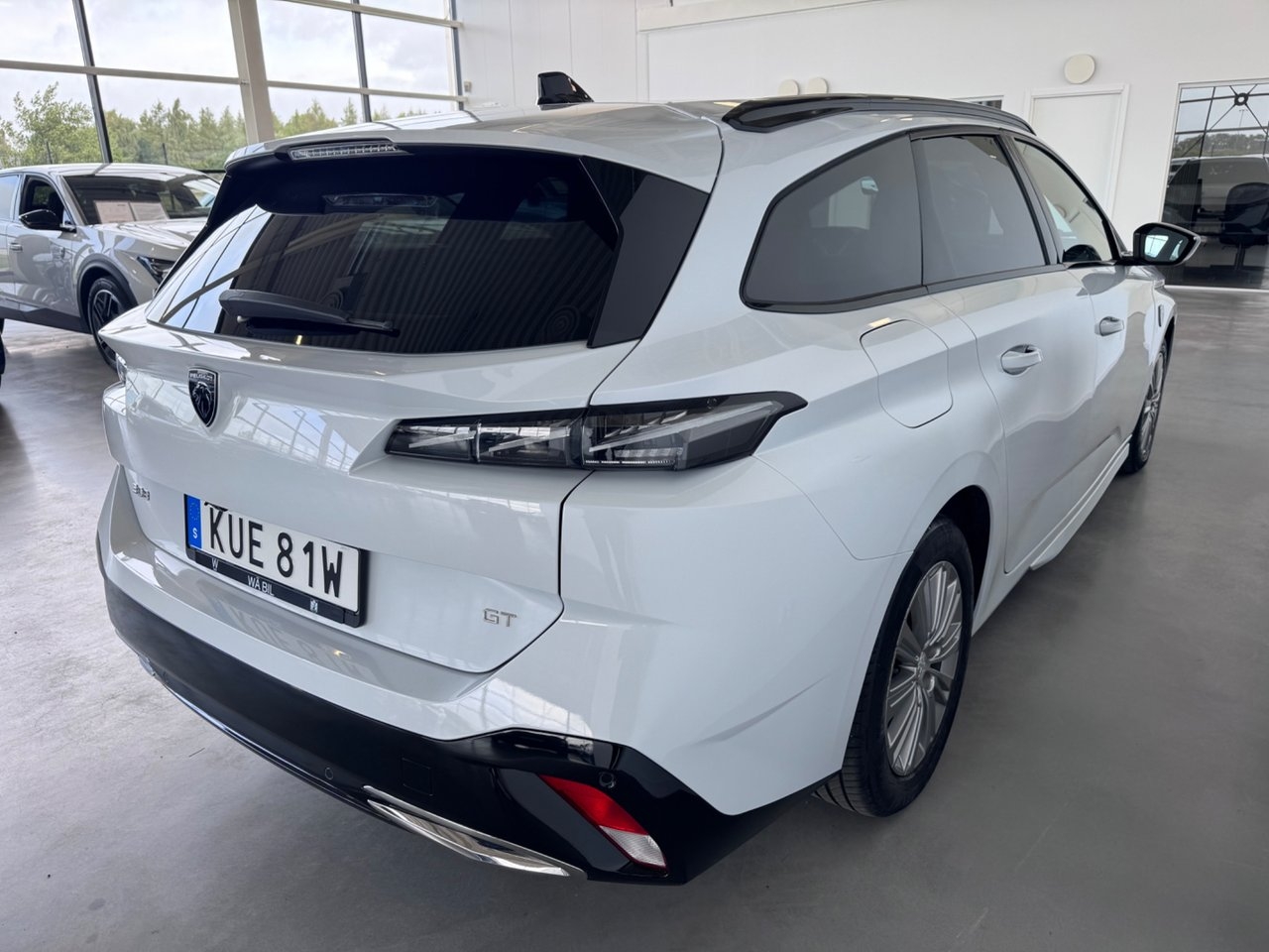 Peugeot 308 SW 1.2 PureTech 130 2024, bild 6/10