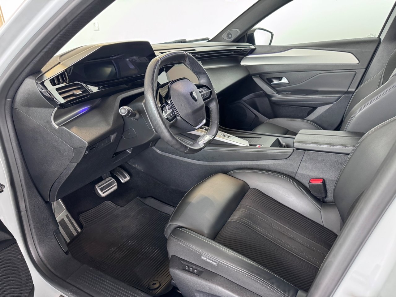 Peugeot 308 SW 1.2 PureTech 130 2024, bild 7/10