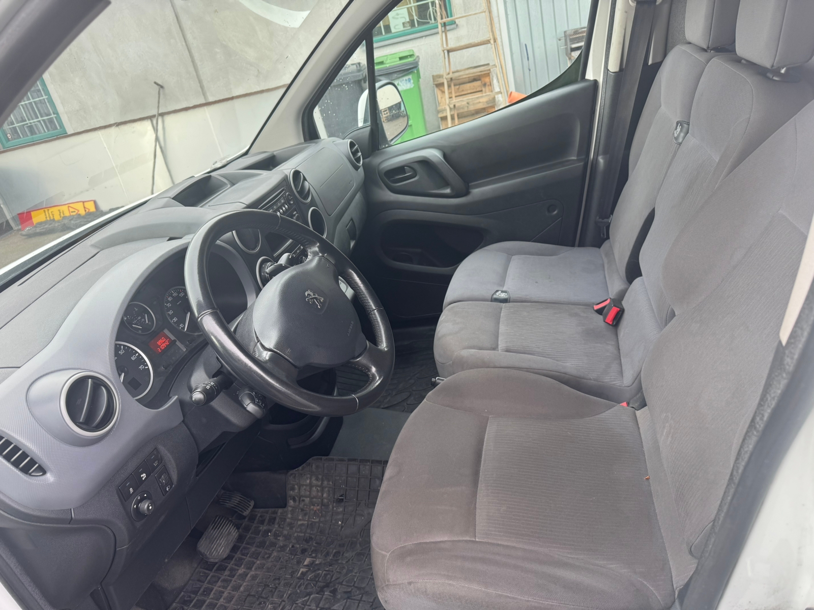 Peugeot Partner 2015, bild 7/8