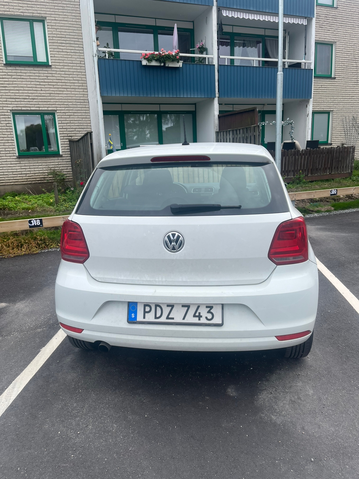 Volkswagen Polo 2017, bild 7/10