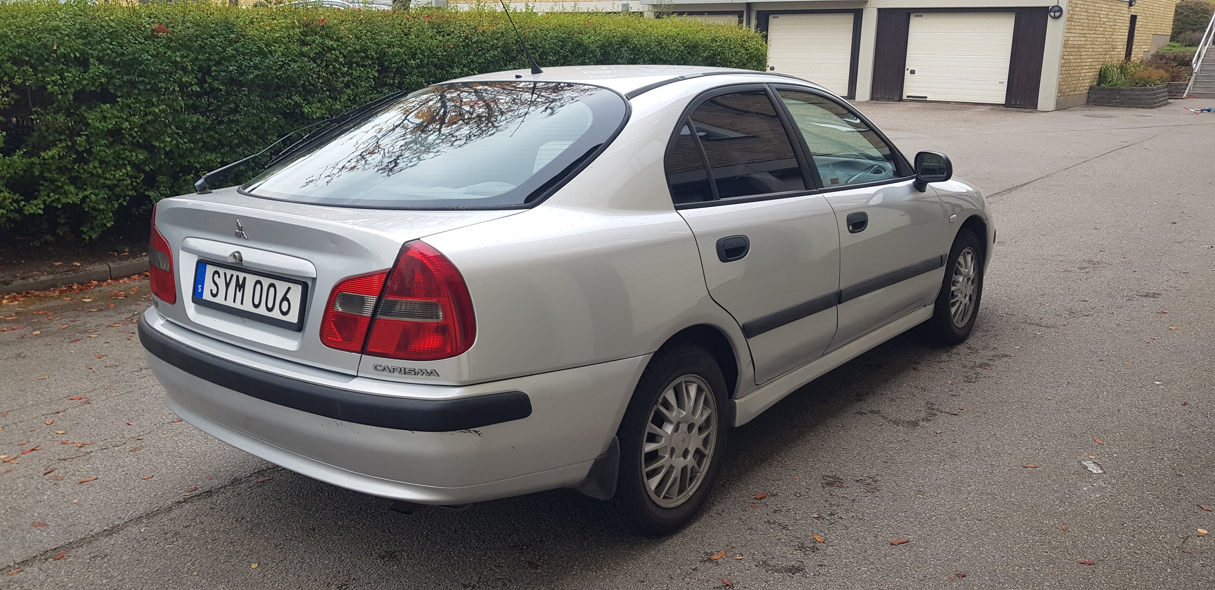 Mitsubishi Carisma 1.8 GDI INVECS-II 2002, bild 3/15
