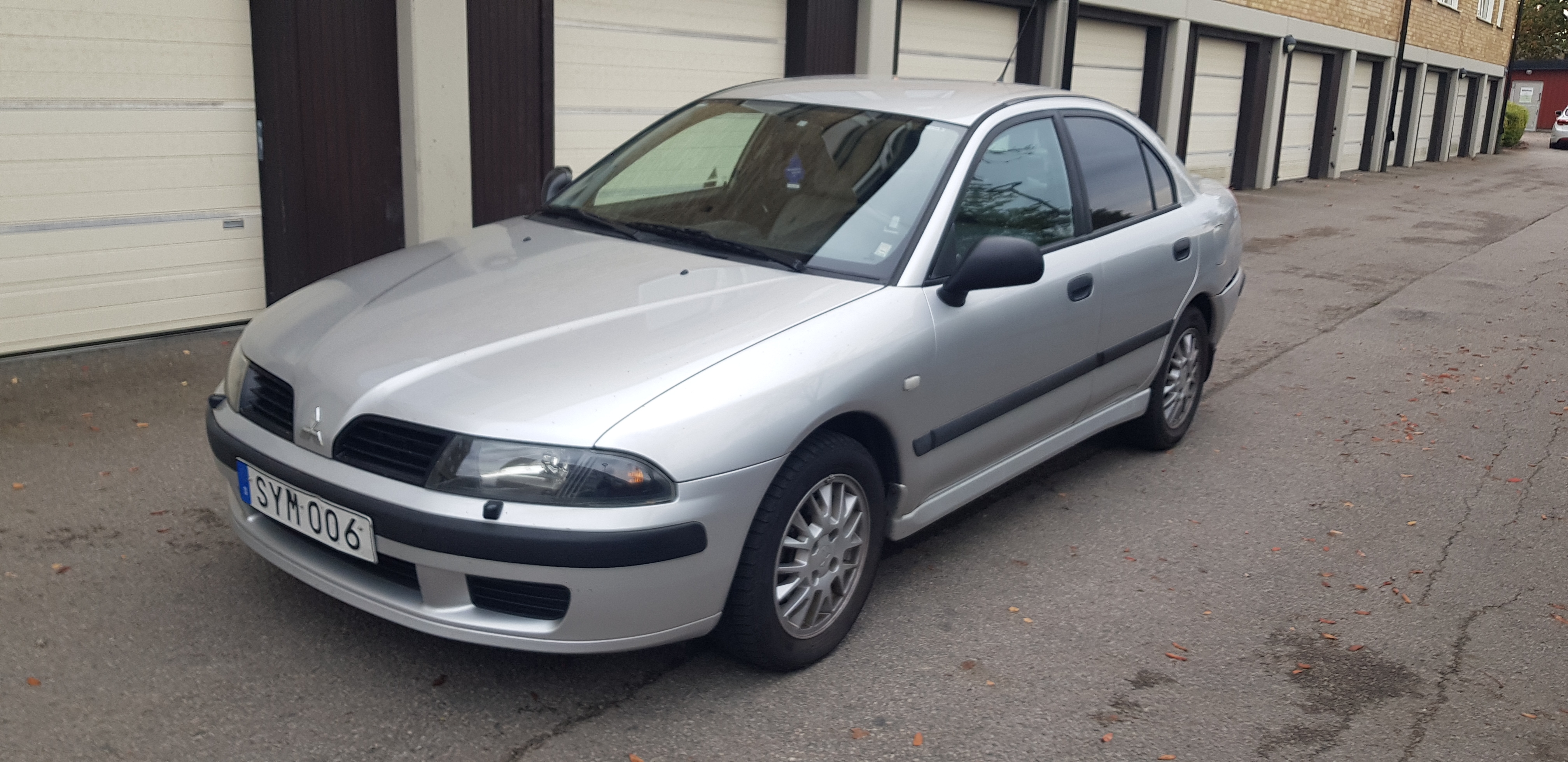 Mitsubishi Carisma