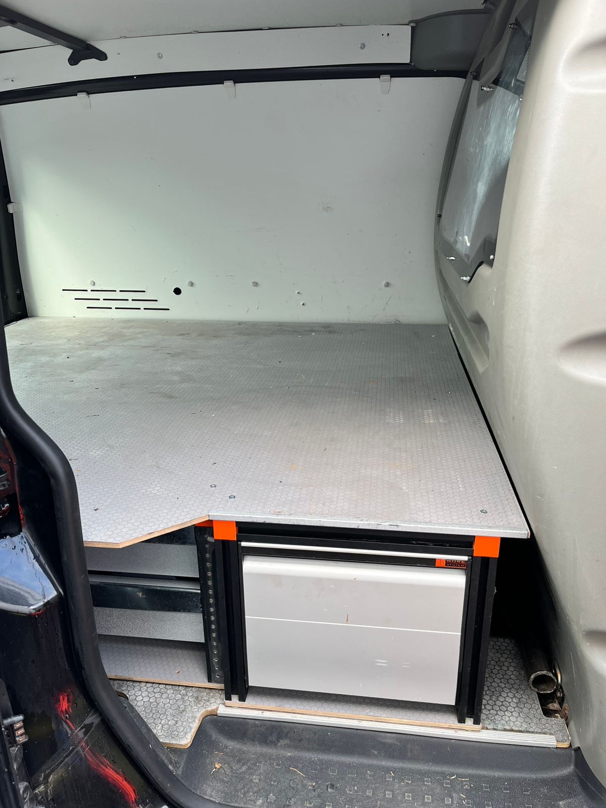 Volkswagen Caddy 2018, bild 6/6
