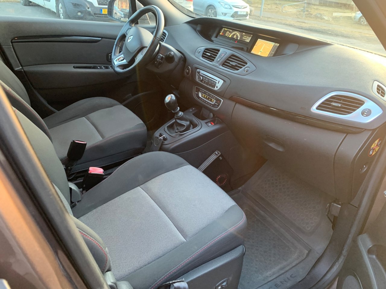 Renault Scenic 1.5 dCi Euro 5 2014, kuva 6/7