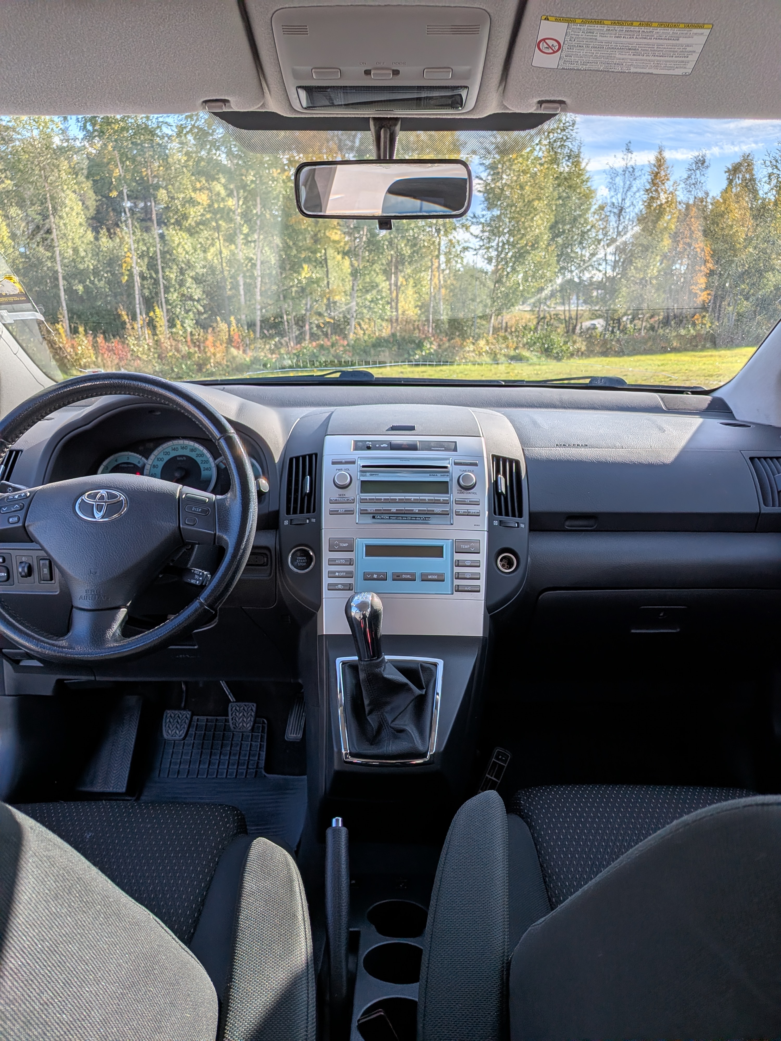 Toyota Corolla Verso 2.2 D-4D Manuell 2008, photo 8/8