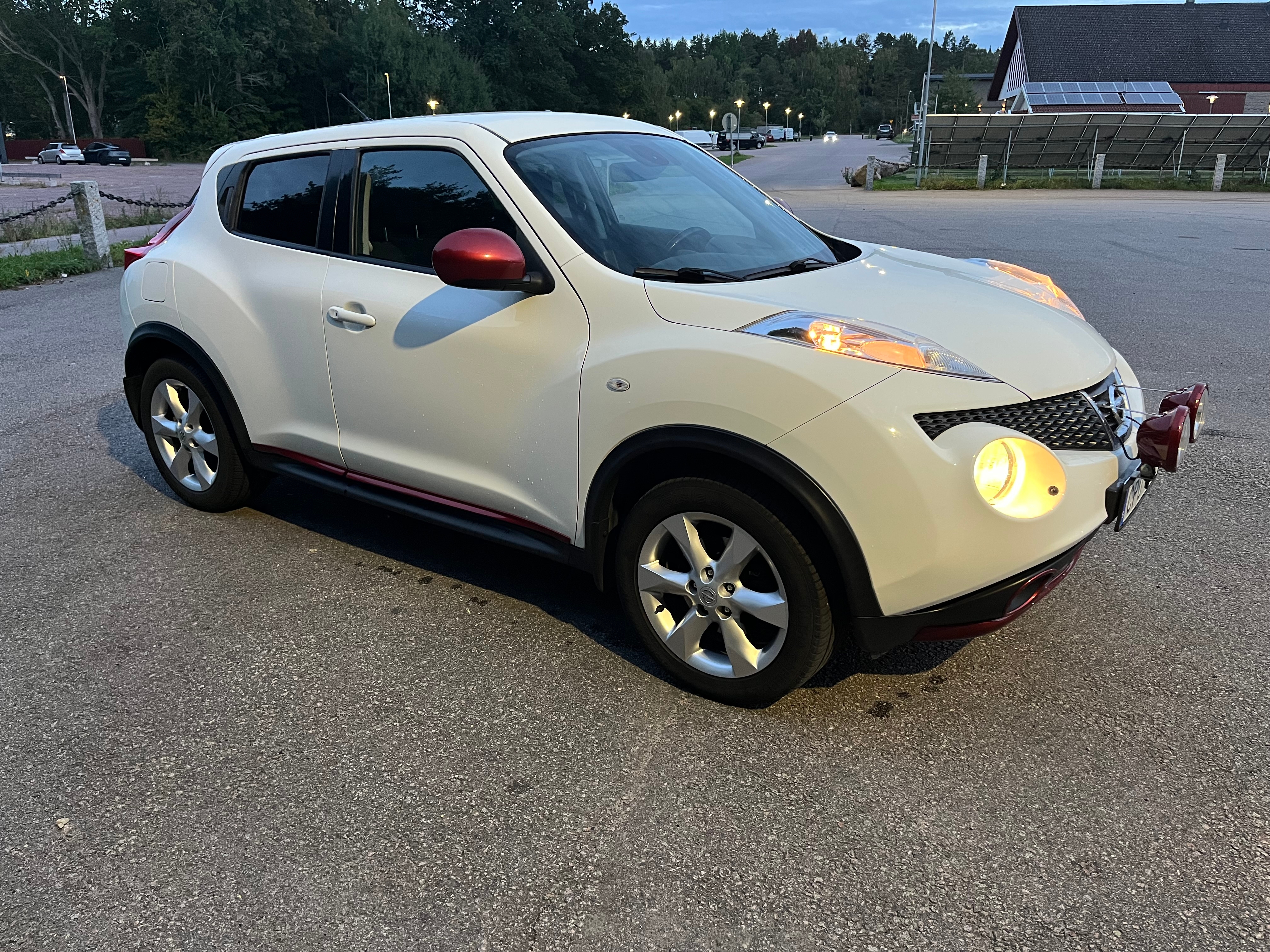 Nissan Juke 1.6 DIG-T 4x4 XTRONIC-CVT 2012, bild 4/8