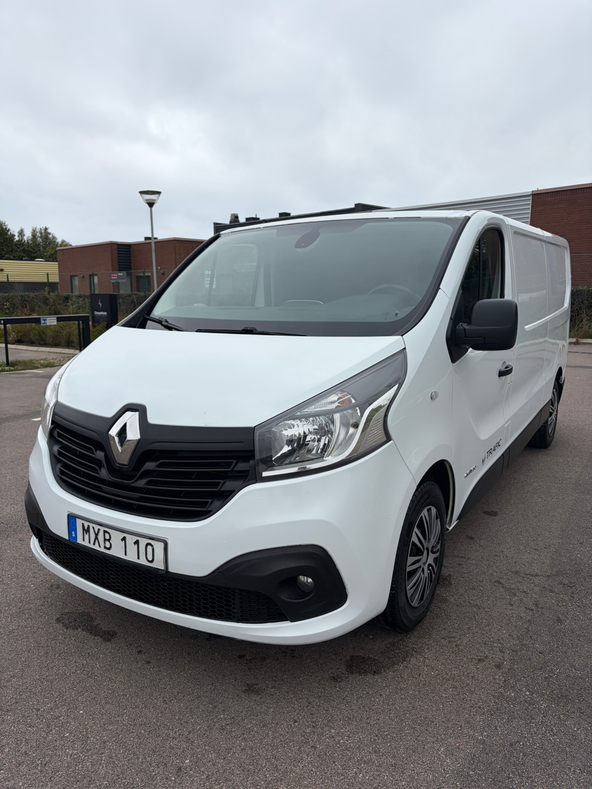 Renault Trafic 2017, photo 2/10