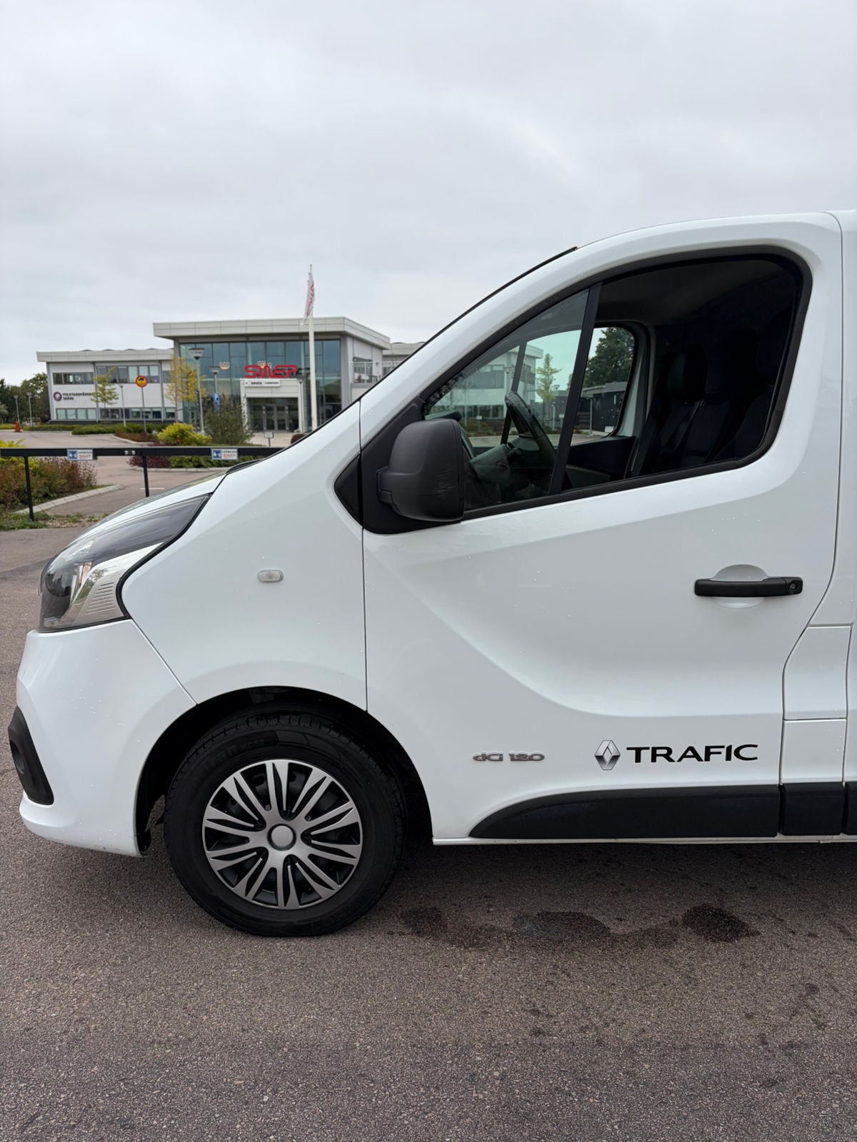 Renault Trafic 2017, photo 5/10