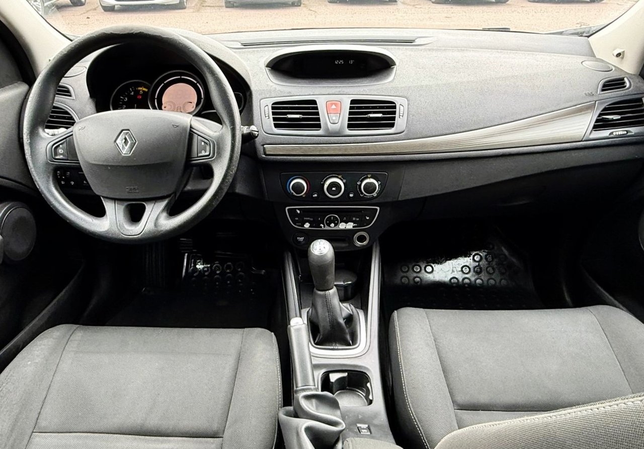 Renault Megane 1.5 dCi Euro 5 2010, kuva 6/8
