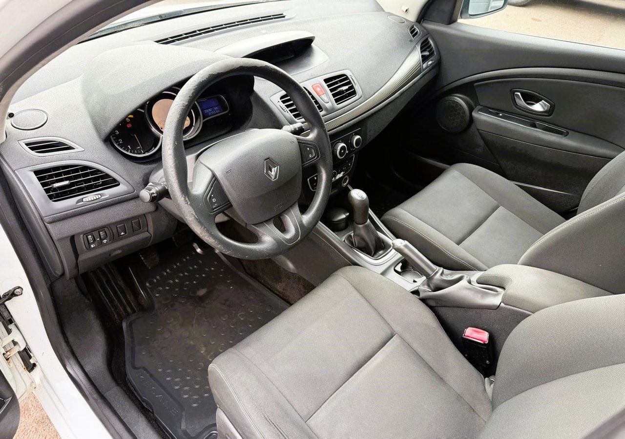 Renault Megane 1.5 dCi Euro 5 2010, kuva 5/8