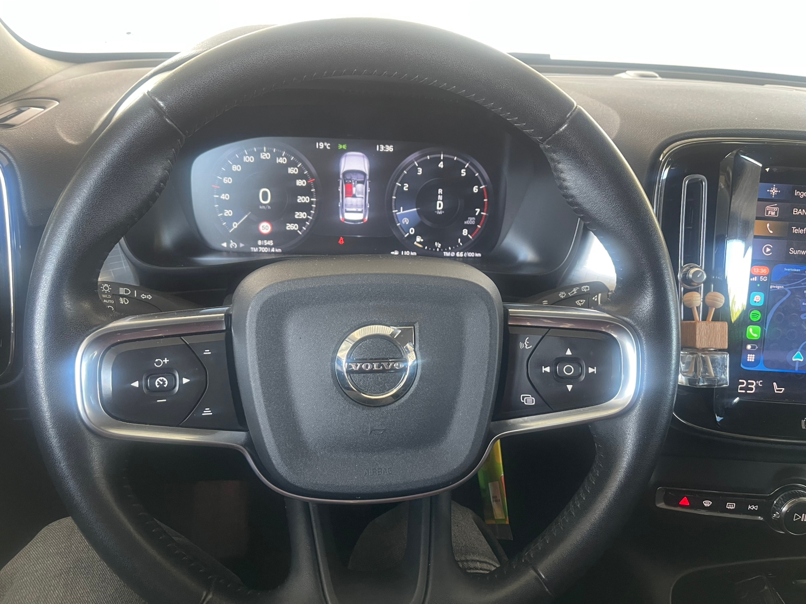 Volvo XC40 T2 Geartronic 2021, bild 5/6