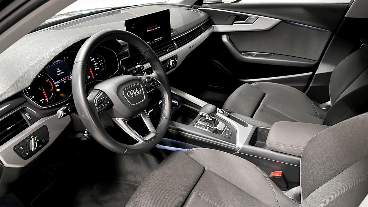 Audi A4 2023, bild 7/10