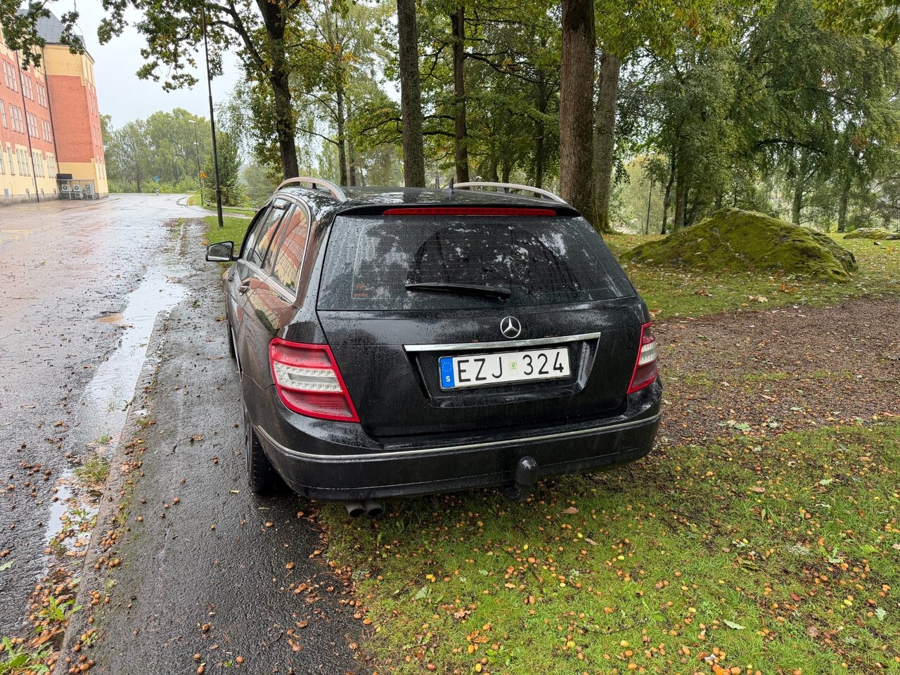 Mercedes-Benz C 2011, bild 2/2