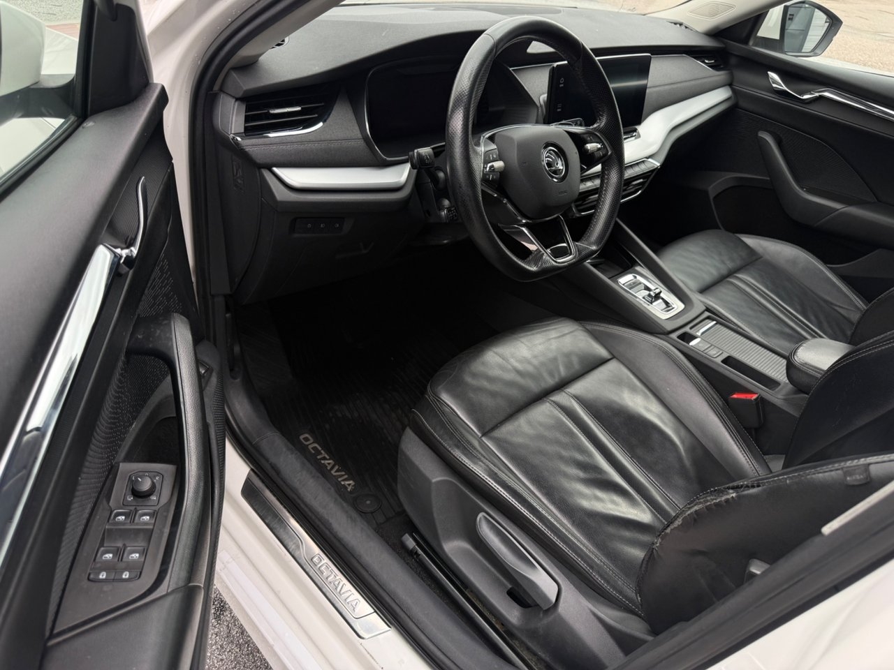 Skoda Octavia 2022, bild 7/10