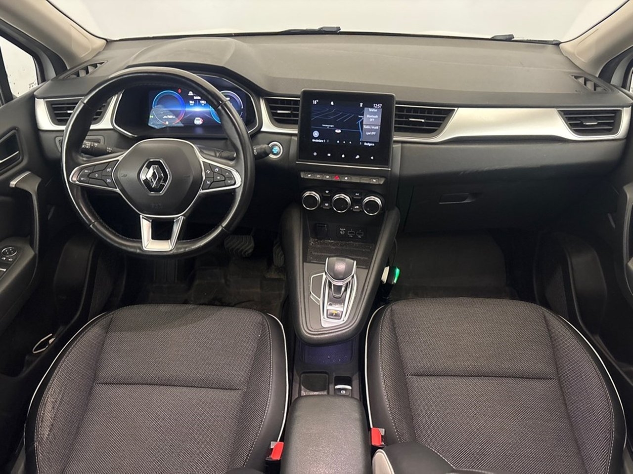 Renault Captur 2022, bild 7/8
