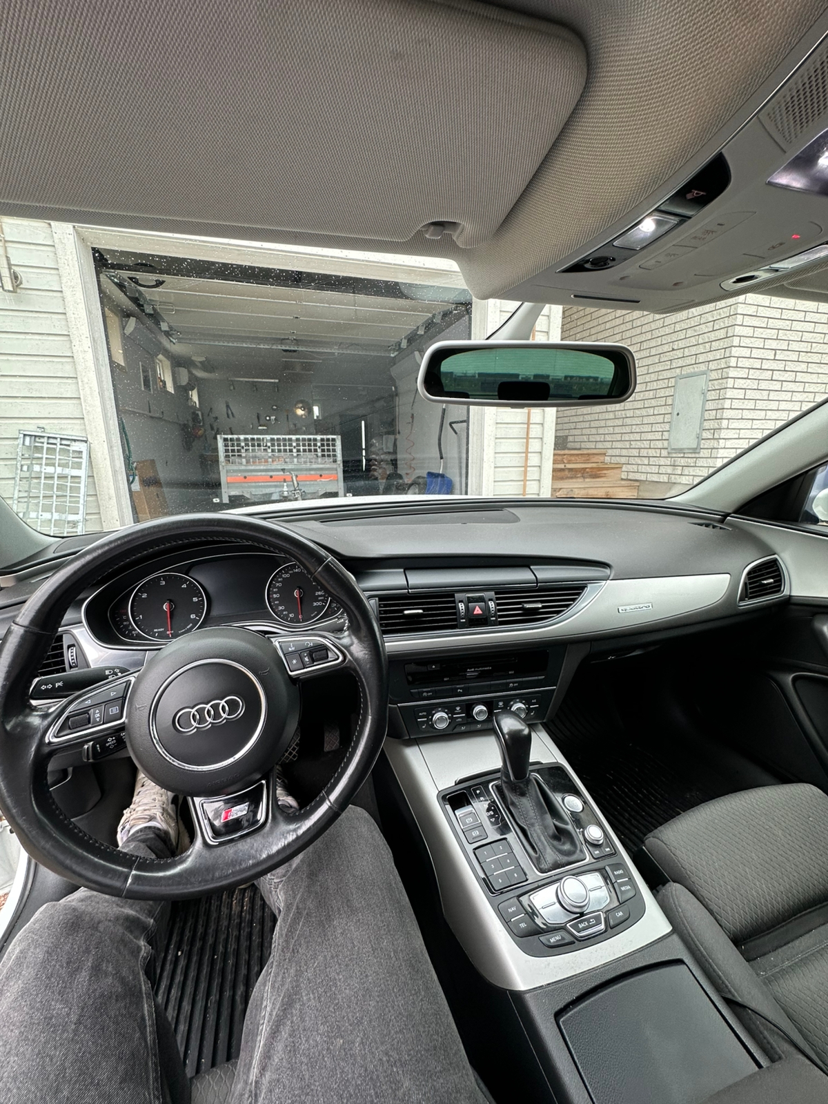 Audi A6 Avant 2.0 TDI quattro S Tronic 2017, photo 6/10