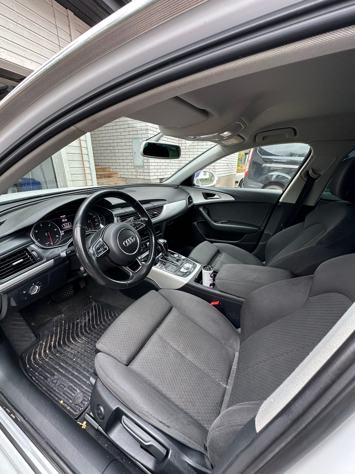 Audi A6 Avant 2.0 TDI quattro S Tronic 2017, photo 5/10