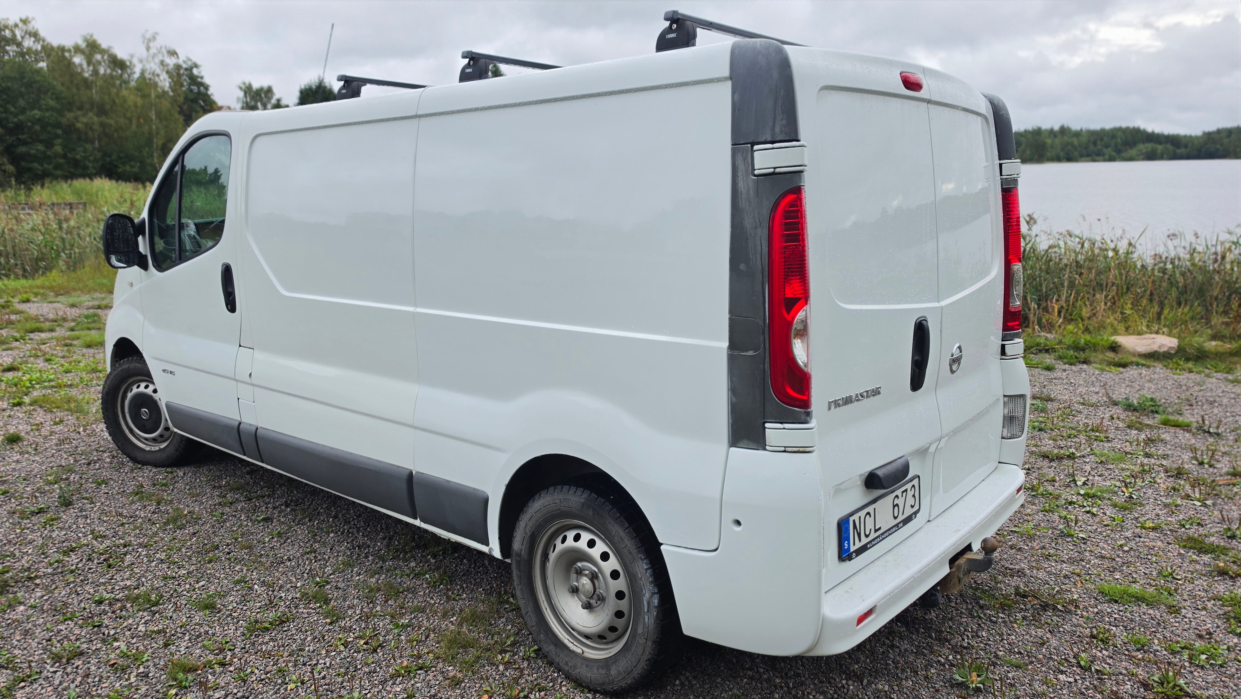 Nissan Primastar 2.9t 2.0 dCi Manuell 2013, bild 2/5
