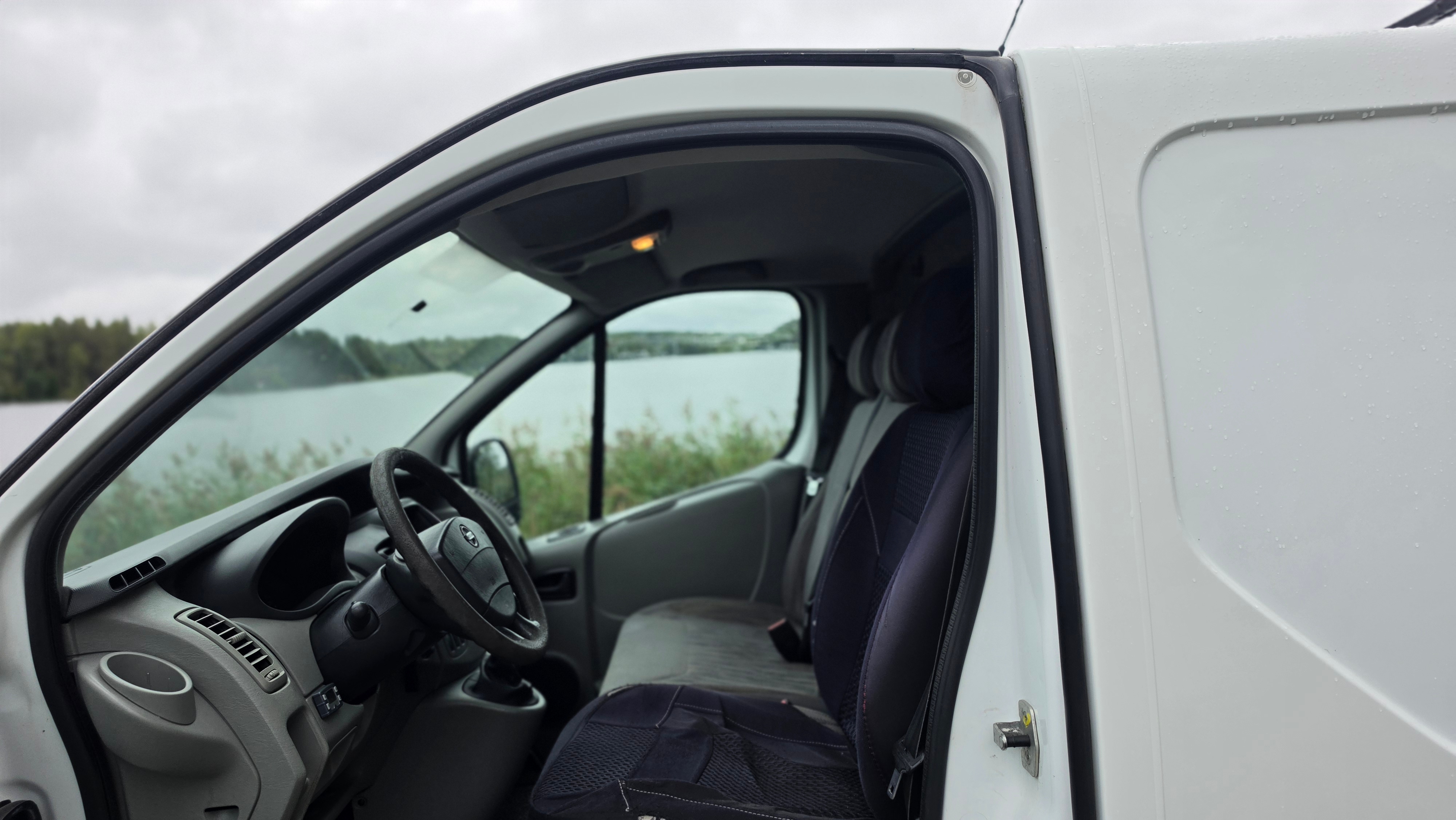 Nissan Primastar 2.9t 2.0 dCi Manuell 2013, bild 4/5