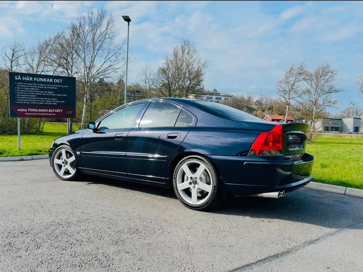 Volvo S60 S60R AWD 2005, kuva 3/4
