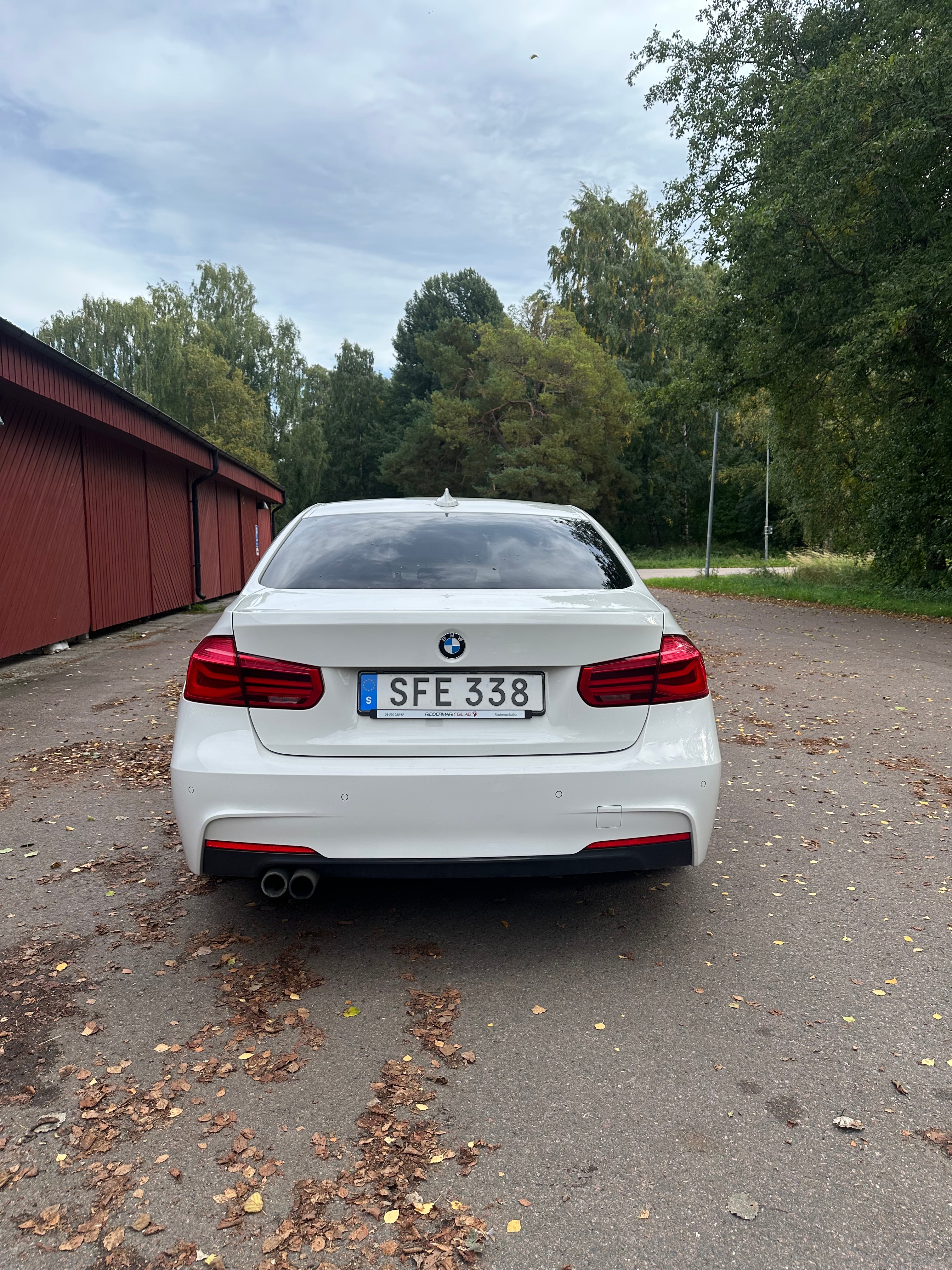 BMW 330 i xDrive M-Sport 2016, bild 4/10