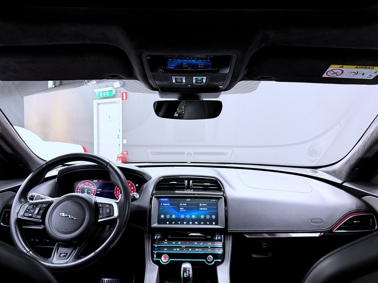 Jaguar F-Pace SVR 550hk 2020, kuva 5/10