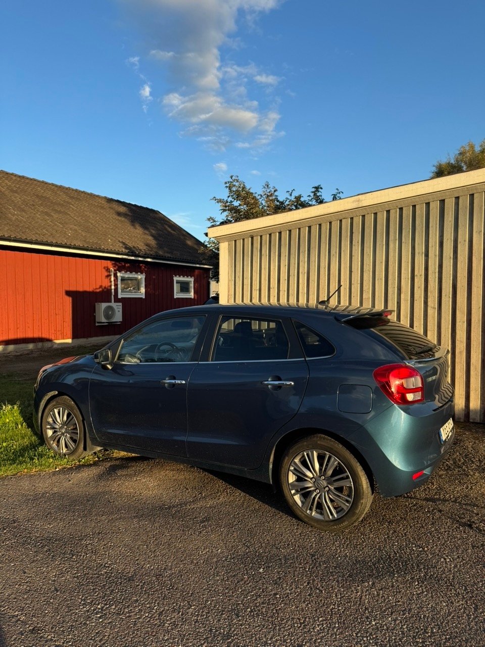 Suzuki Baleno 2016, bild 3/8