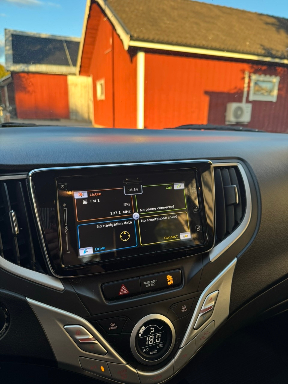 Suzuki Baleno 2016, bild 5/8