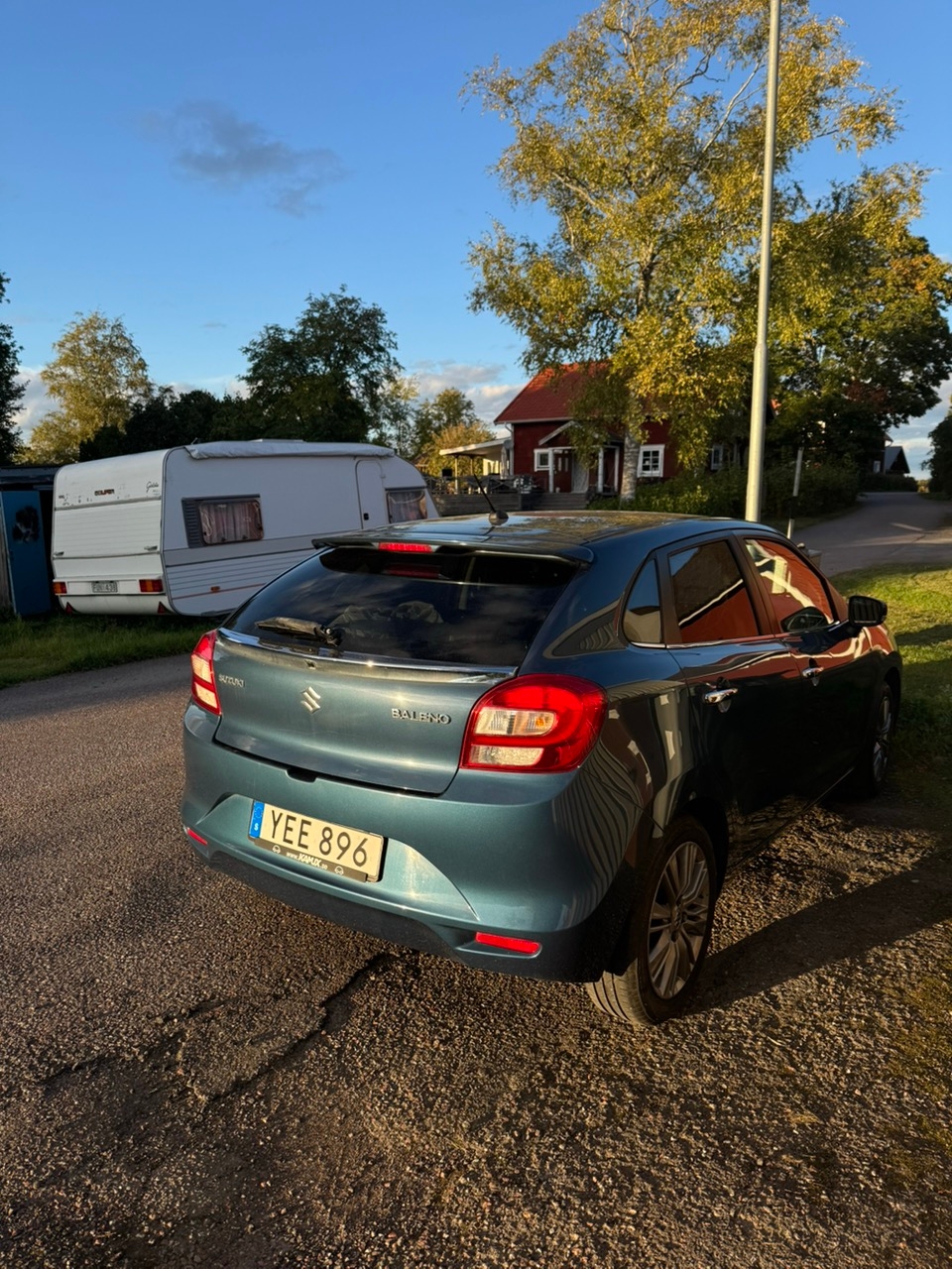 Suzuki Baleno 2016, bild 2/8