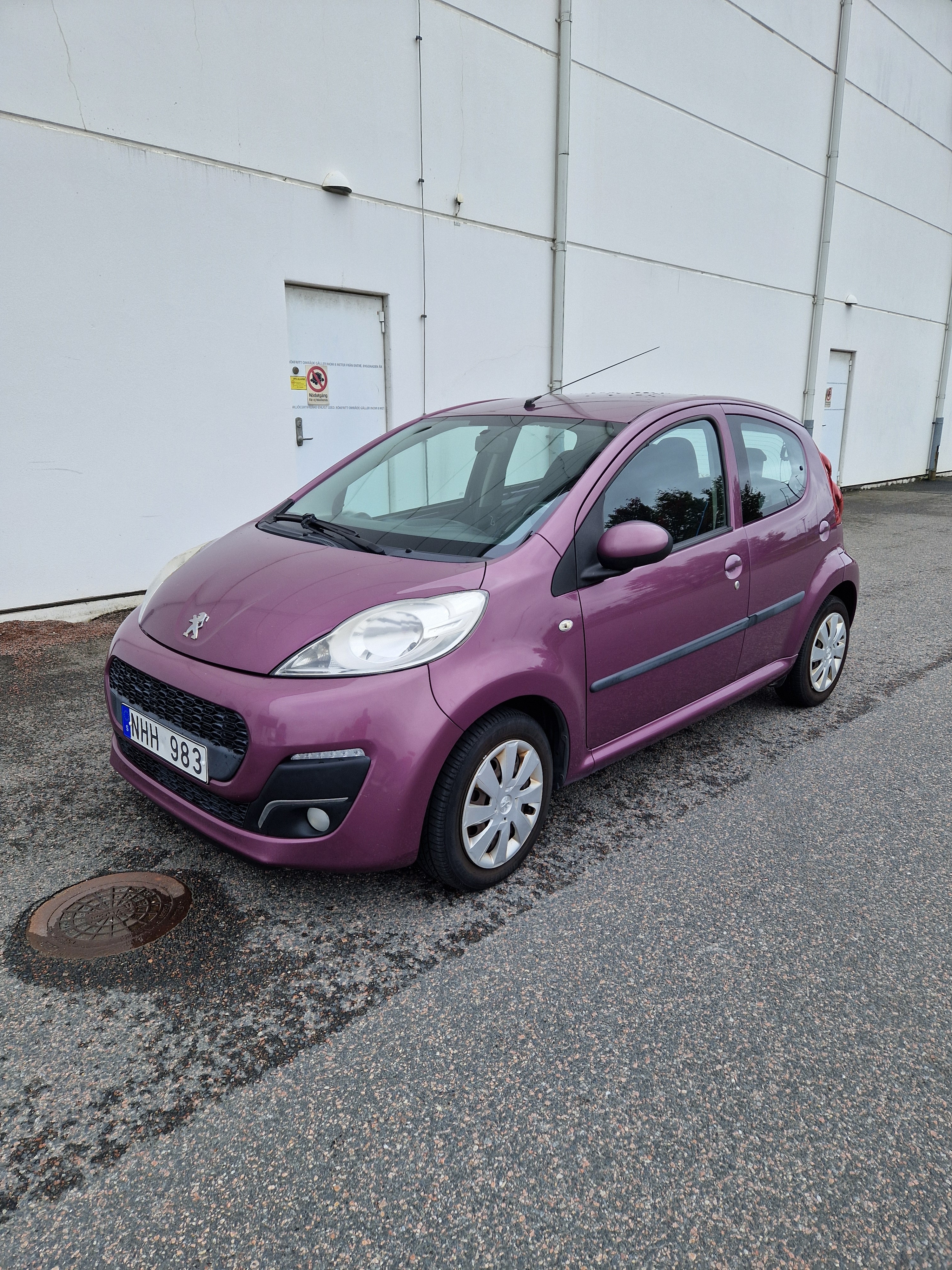 Peugeot 107 5-dörrar 1.0 Manuell 2013, bild 2/9