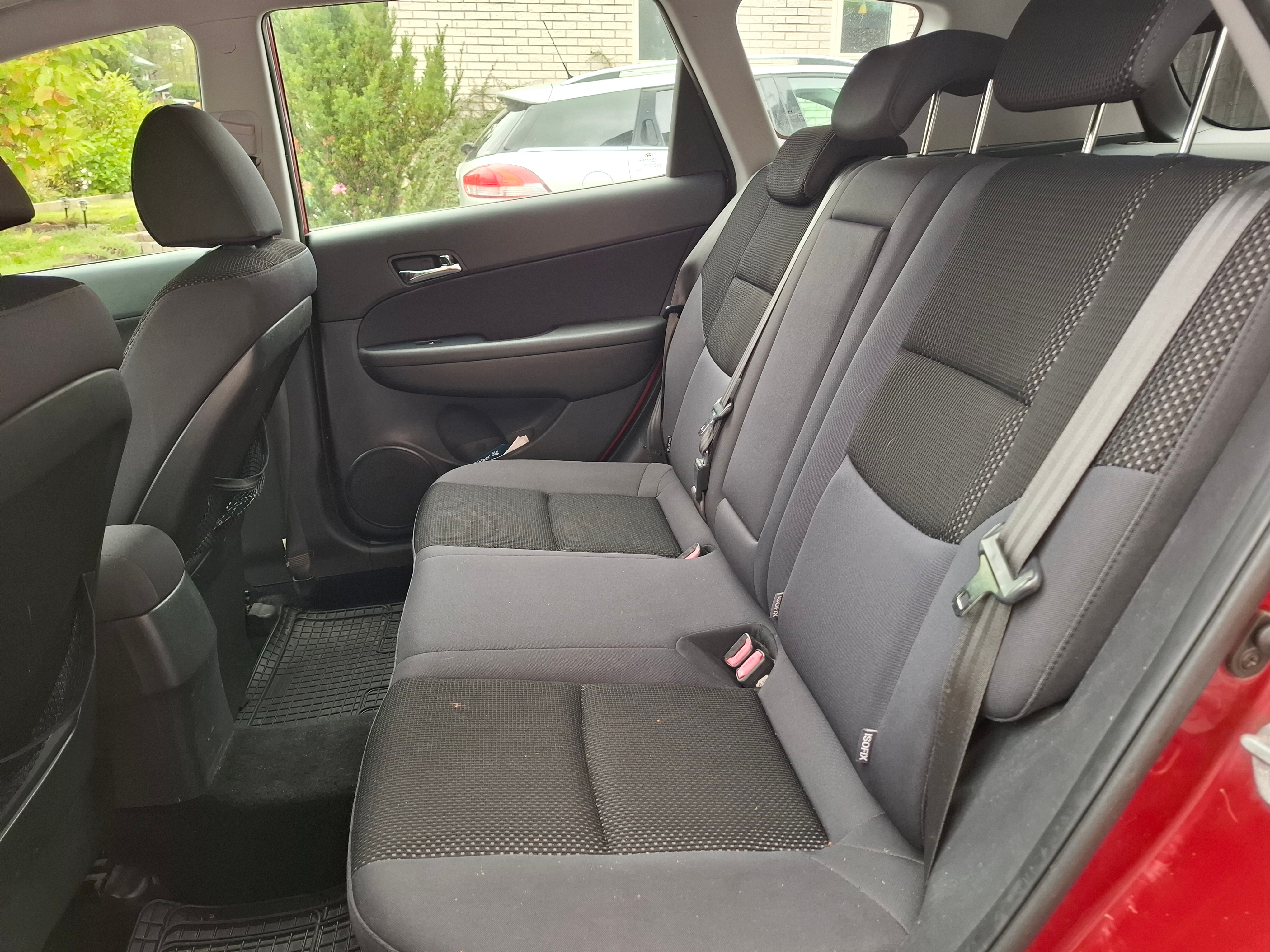 Hyundai i30 cw 1.6 CRDi Manuell 2011, bild 7/9