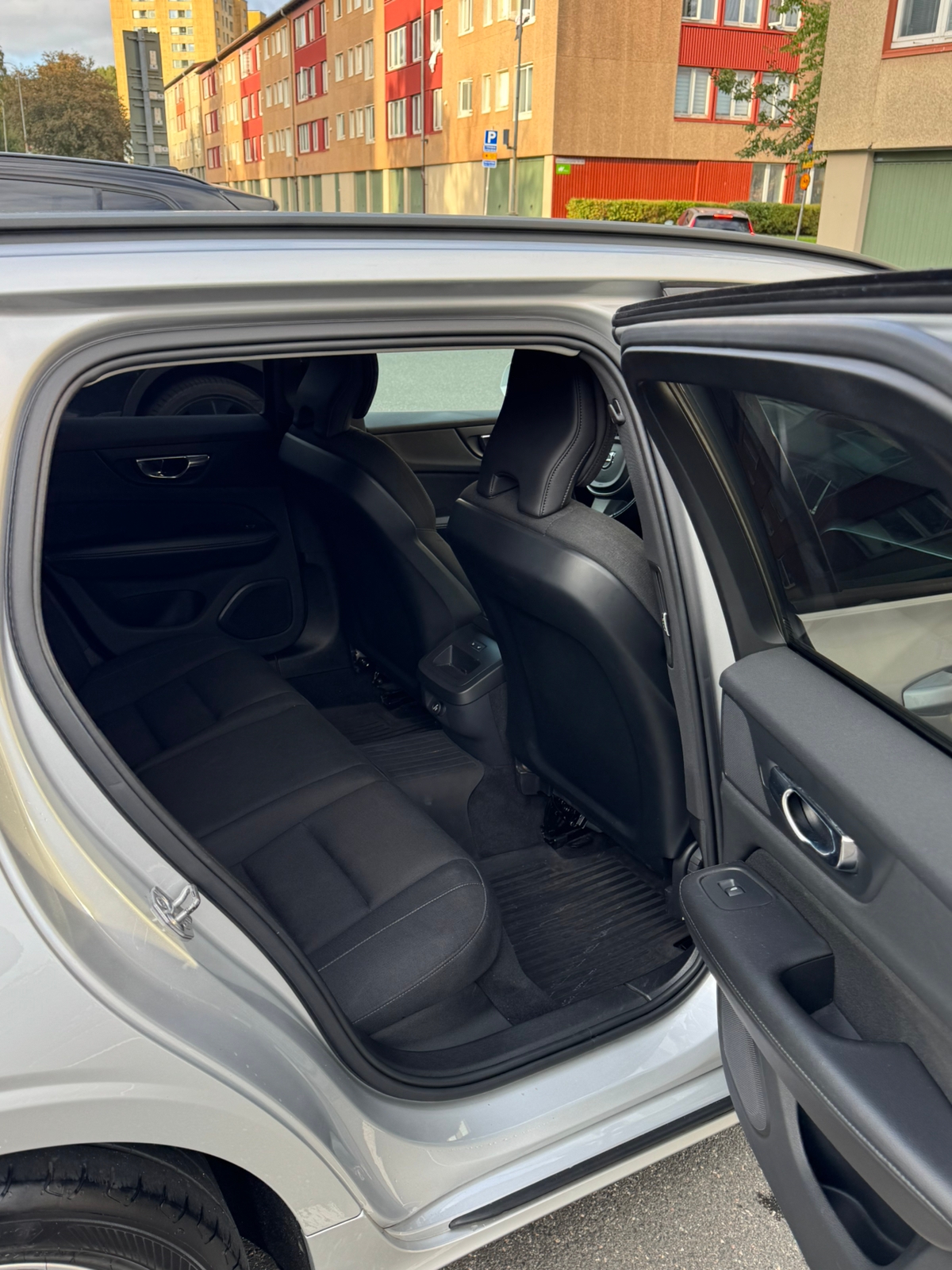 Volvo V60 D4 Geartronic 2019, bild 7/10