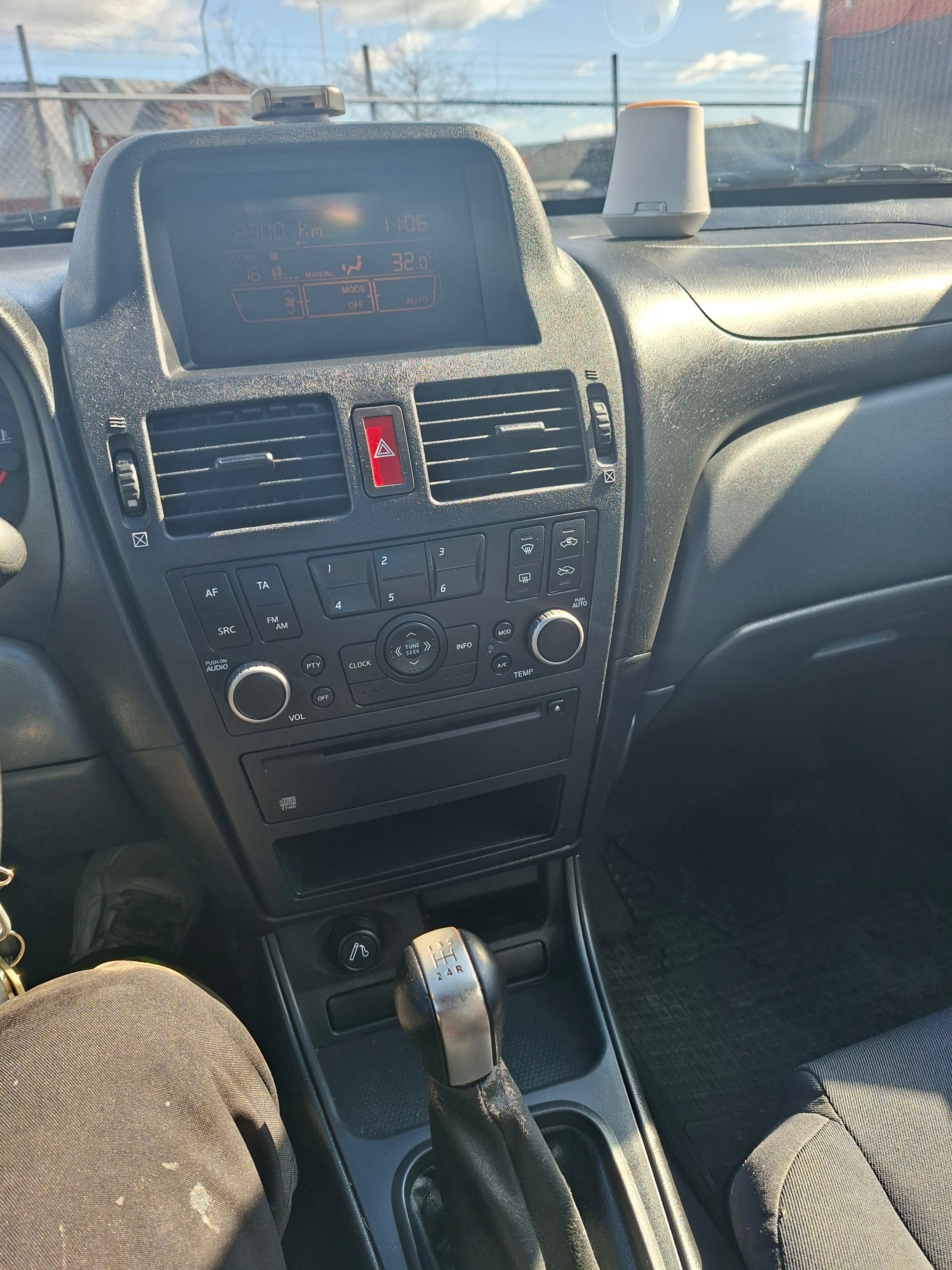 Nissan Almera Sedan 1.5 Manuell 2006, bild 7/10